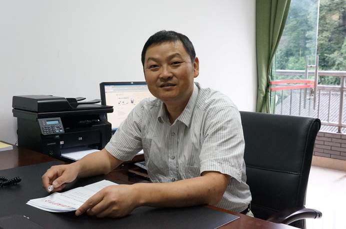 http://yzb.sicau.edu.cn/yjsgl/dszp/10098.jpg http://yzb.sicau.edu.cn/yjsgl/dszp/10098.jpg